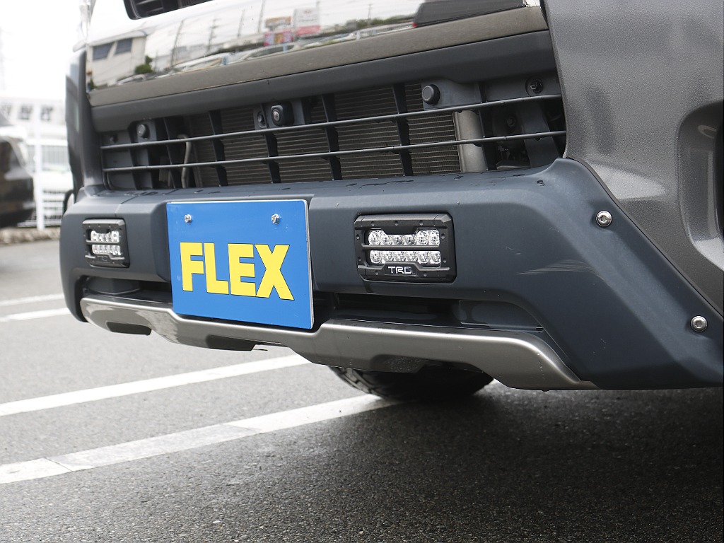 内外装、足回り、ナビと欲しい装備をパッケージングでコンプリートカスタム★もちろん追加カスタムもお任せください！どんなカスタムもお任せください！お客様のニーズに合わせたご提案をさせていただきます！