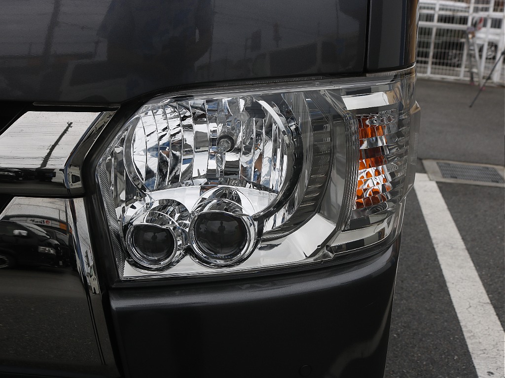 内外装、足回り、ナビと欲しい装備をパッケージングでコンプリートカスタム★もちろん追加カスタムもお任せください！どんなカスタムもお任せください！お客様のニーズに合わせたご提案をさせていただきます！
