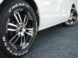 内外装、足回り、ナビと欲しい装備をパッケージングでコンプリートカスタム★もちろん追加カスタムもお任せください！どんなカスタムもお任せください！お客様のニーズに合わせたご提案をさせていただきます！