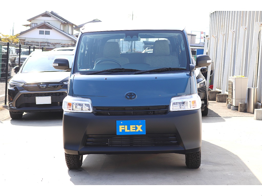 もちろん納車前にも点検整備を行い、オイル類や消耗品の交換を行います！また最終仕上げを行いご納車をさせていただきます！