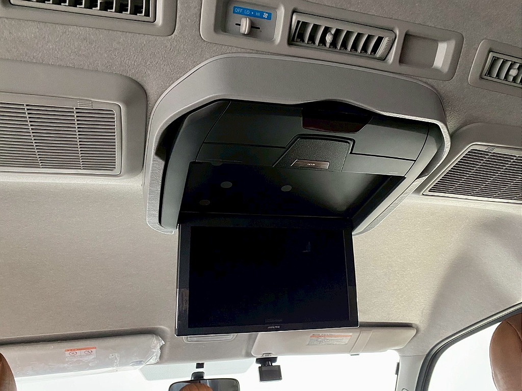 トヨタ ハイエース(14枚目)