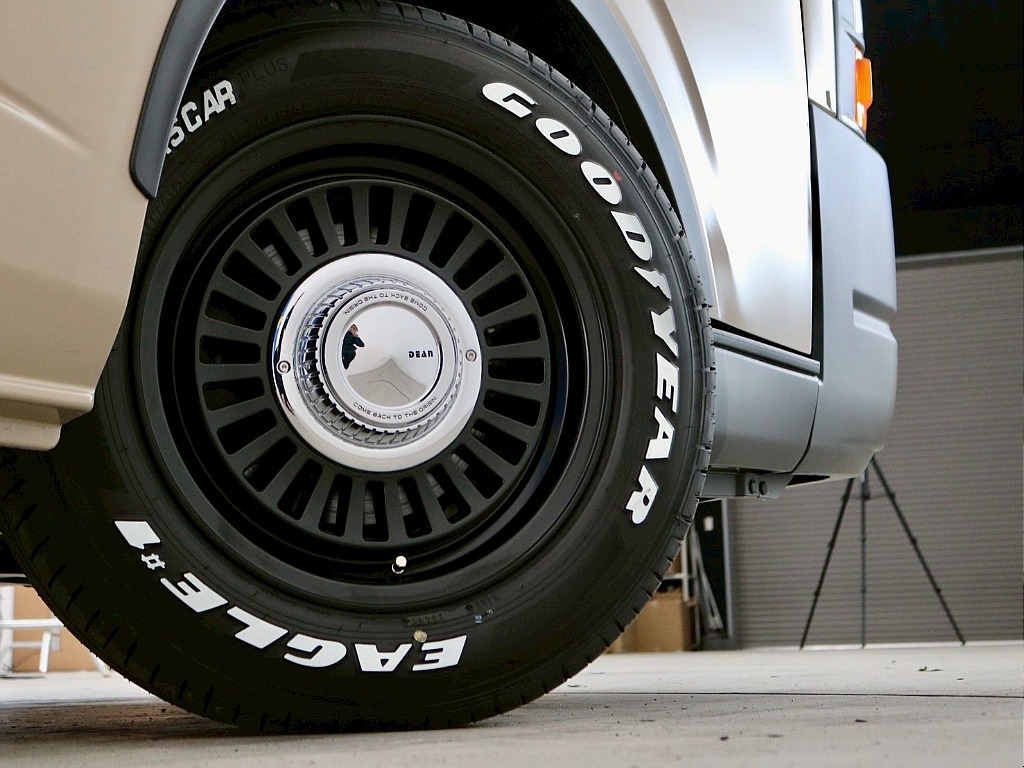 トヨタ ハイエース(32枚目)