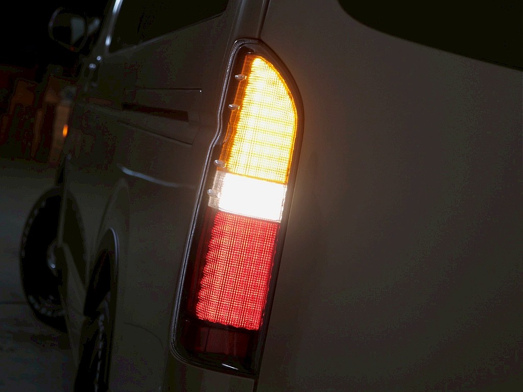 トヨタ ハイエース(33枚目)