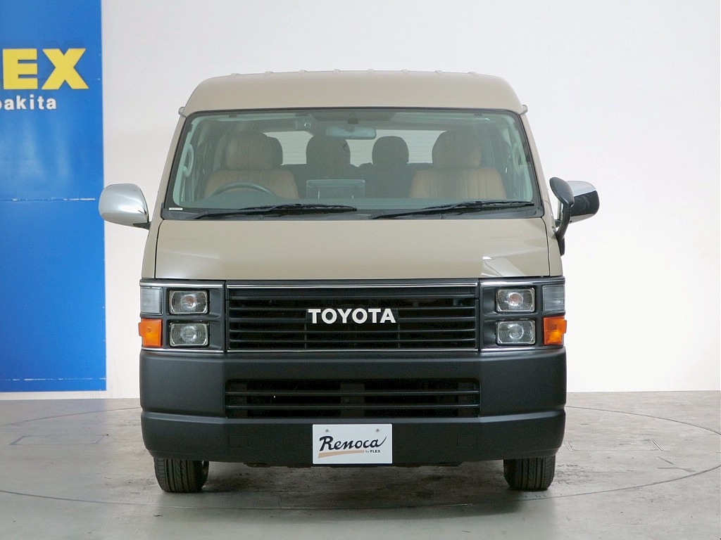 トヨタ ハイエース(8枚目)