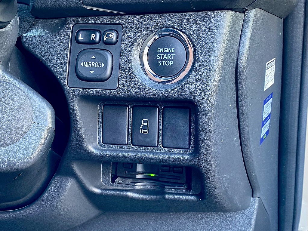 トヨタ ハイエース(10枚目)