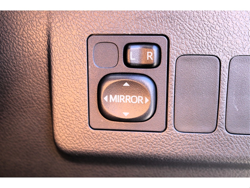 ハイエースセカンド高崎店にて展示中♪027-384-3591