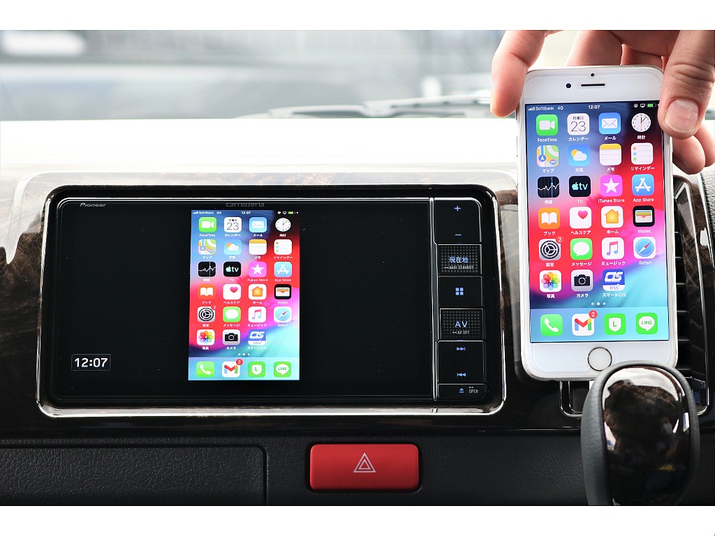 ご好評のスマホミラーリング接続も可能にしてあります！