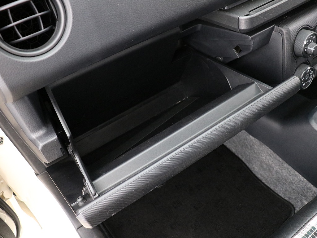 グローブボックス！