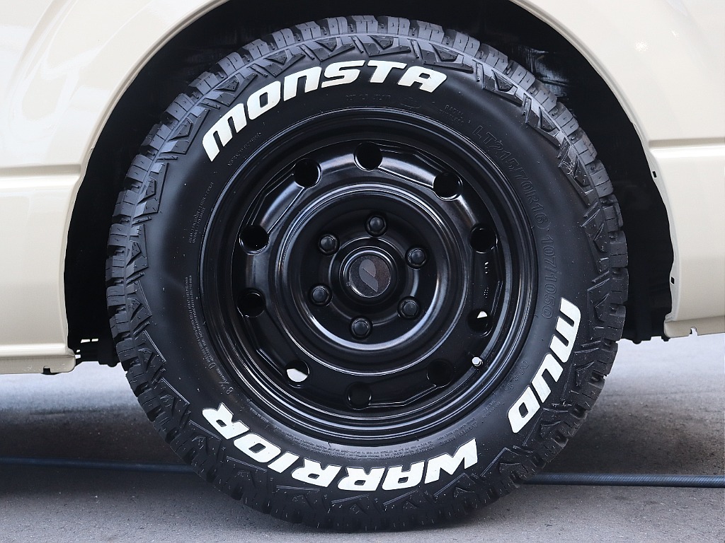 トヨタ ハイエースバン(36枚目)