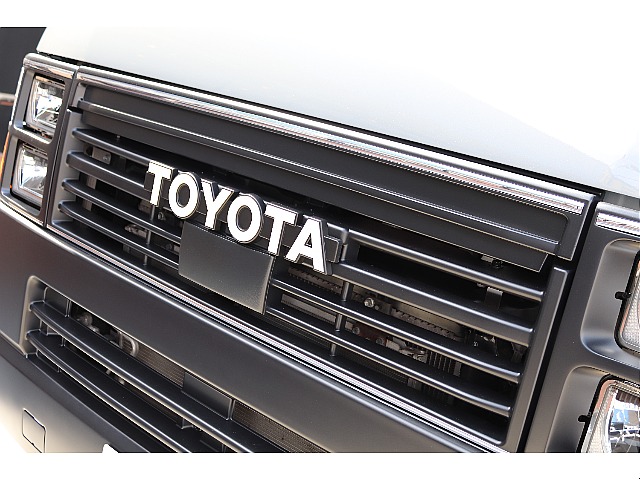TOYOTA専用フロントグリル！