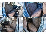 オリジナルのシートカバーを装備しております！