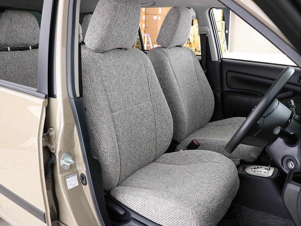 新品オリジナルシートカバー装着済み！
