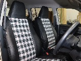 FLEXオリジナルシートカバー着用！車内が一層おしゃれに統一されております！