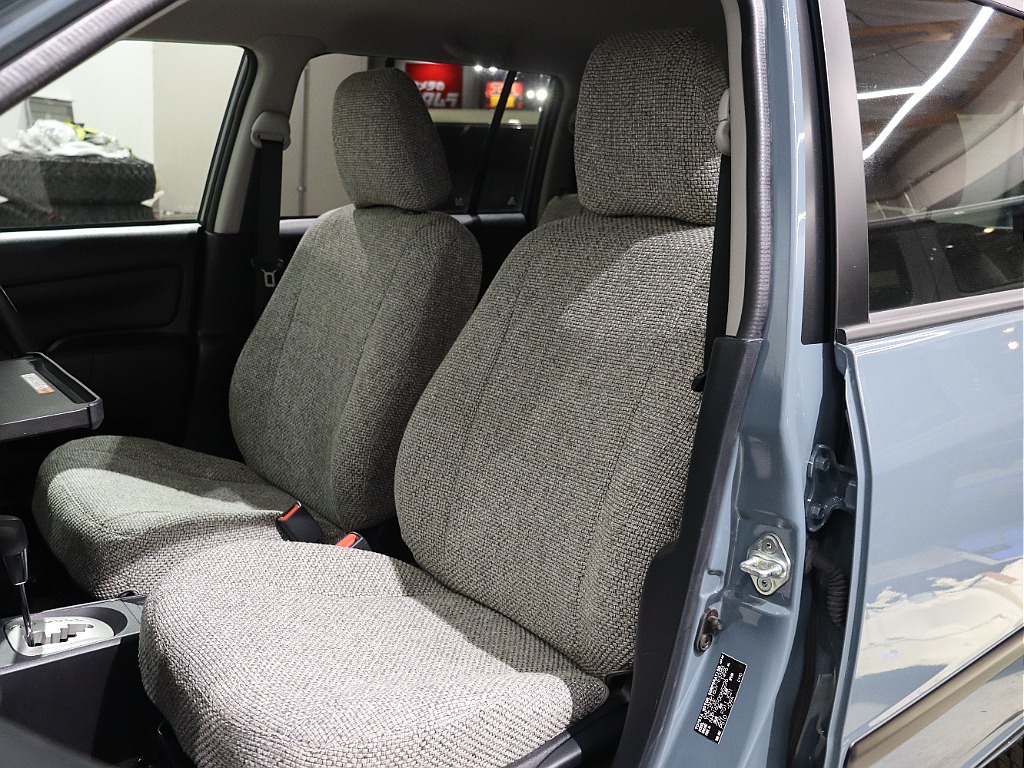 Renoca　EUROBOX・アンヴィルグレーペイント・ハイブリッド入庫♪