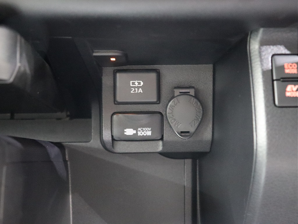 Renoca　EUROBOX・アンヴィルグレーペイント・ハイブリッド入庫♪