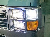 角目LEDユニットを装備しておりますので、夜間も明るく照らしてくれます！