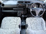 走行距離も少なく、車内も綺麗です！
