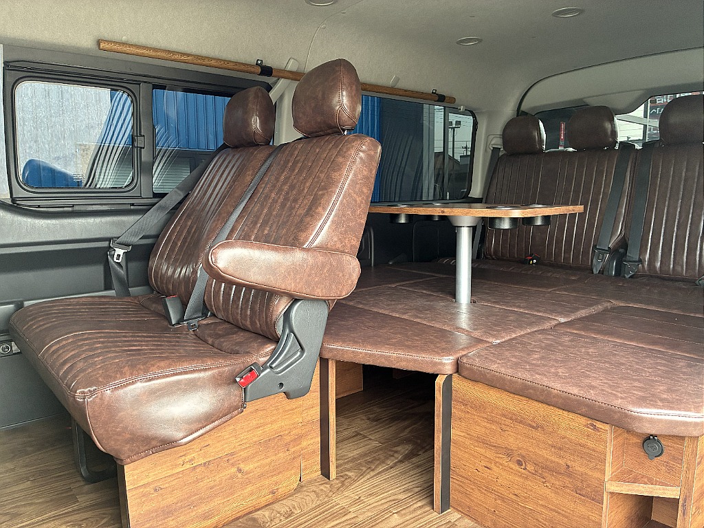 トヨタ ハイエース(7枚目)