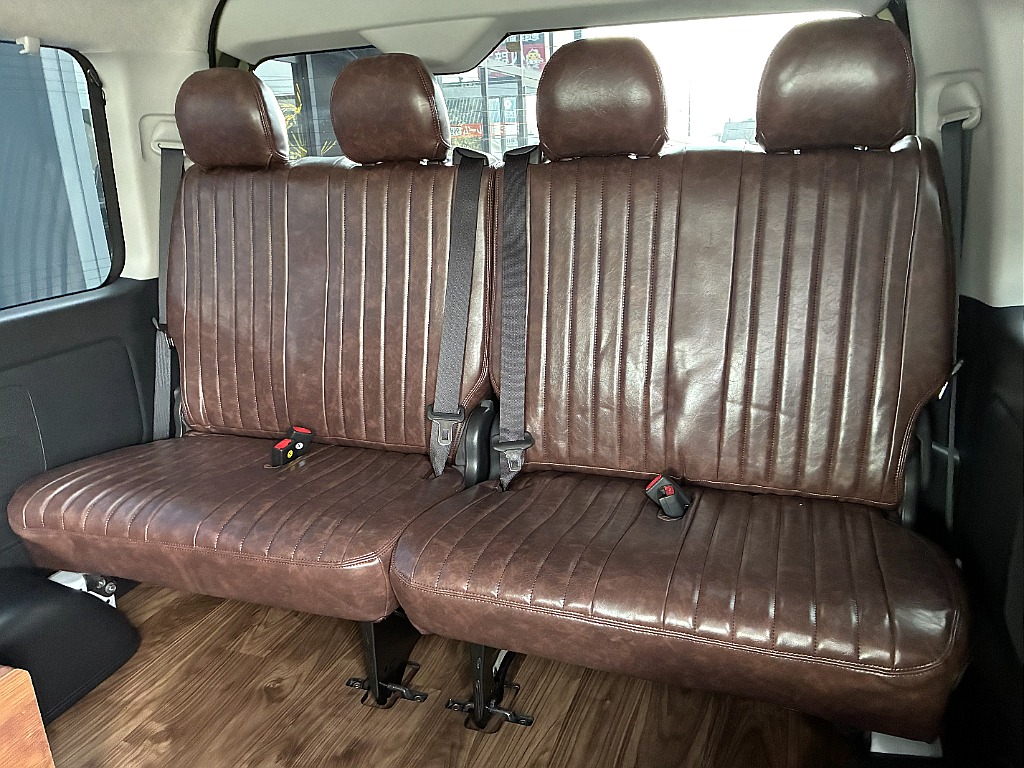 トヨタ ハイエース(8枚目)