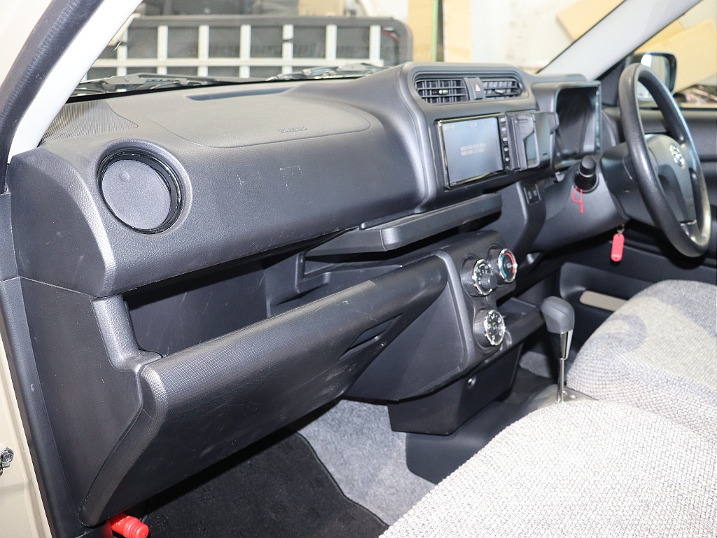 【Renoca ｔｙｐｅ EUROBOX×日産アッシュカーキＮＥＷオールペイント】