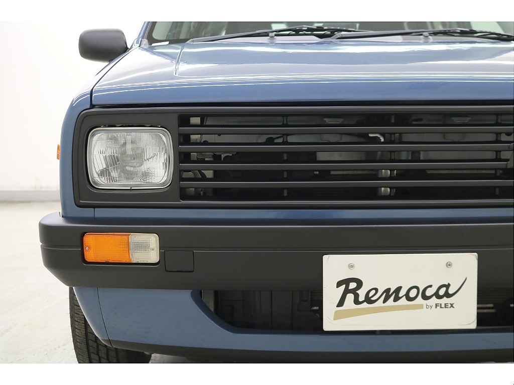 素直に使いやすい。素直にかわいい。過剰な機能も大人の見栄も、ぜんぶ省いた素直なクルマ。気軽で便利で、かわいいＲｅｎｏｃａユーロボックスの登場です。