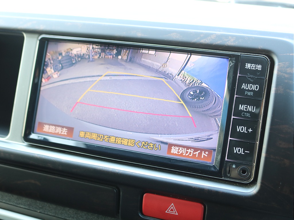 もちろんバックカメラも付いておりますので運転安心です！