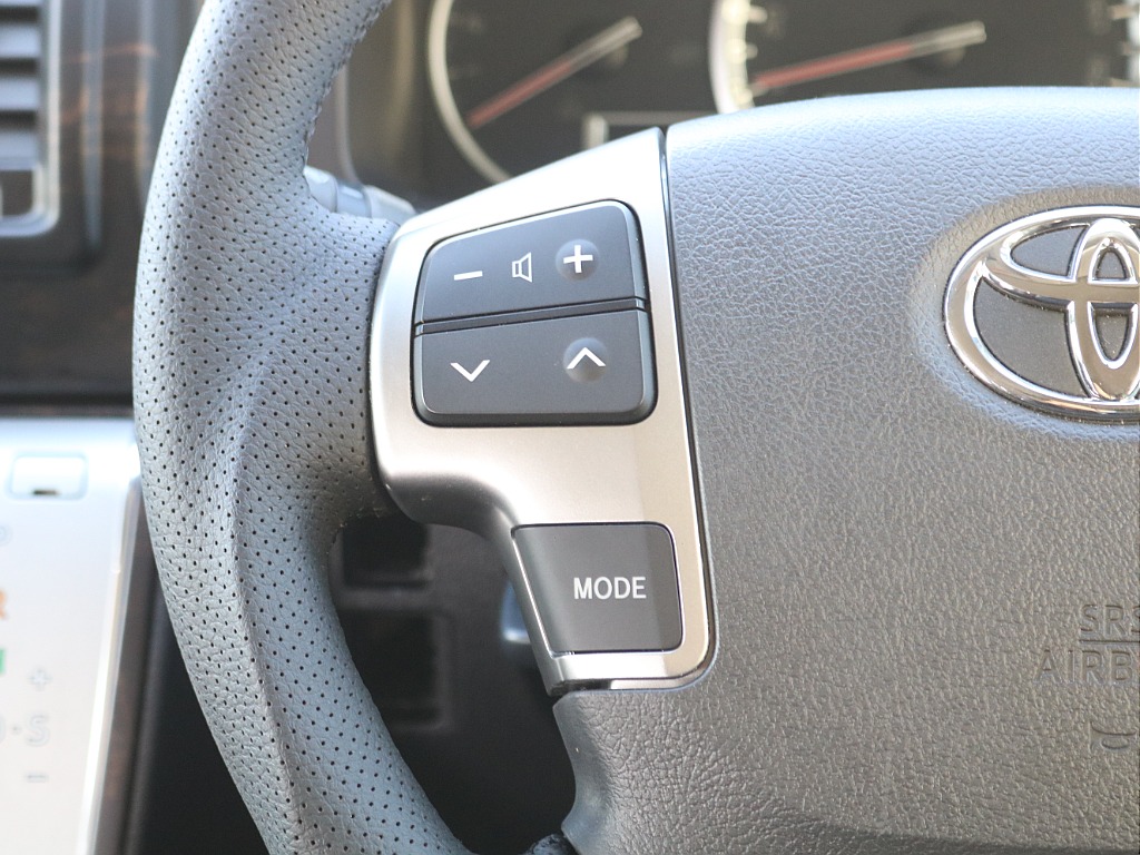 ＦＬＥＸグループは「すべての人に愛車を」をコンセプトに車種別に全国展開中！愛車と一緒に、ライフスタイルを充実させてもらいたいという思いで、ランクル仙台泉店では皆様のご要望になんでもお応えします♪