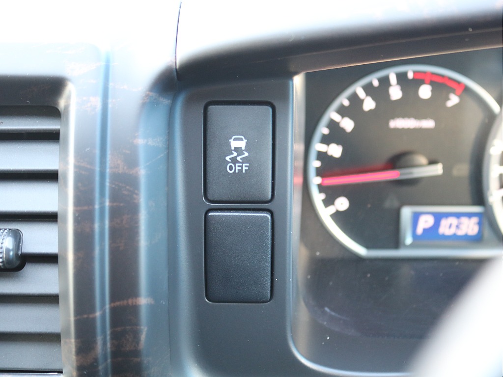 ＦＬＥＸグループは「すべての人に愛車を」をコンセプトに車種別に全国展開中！愛車と一緒に、ライフスタイルを充実させてもらいたいという思いで、ランクル仙台泉店では皆様のご要望になんでもお応えします♪