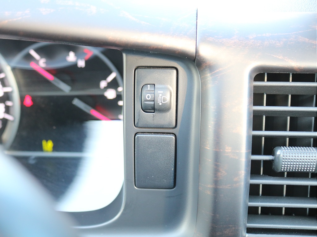 ＦＬＥＸグループは「すべての人に愛車を」をコンセプトに車種別に全国展開中！愛車と一緒に、ライフスタイルを充実させてもらいたいという思いで、ランクル仙台泉店では皆様のご要望になんでもお応えします♪