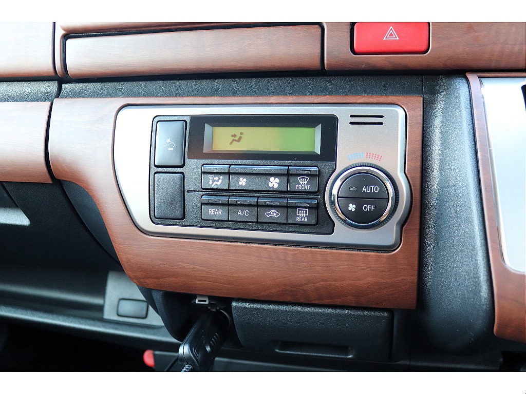 ハイエース高崎店にて展示中♪027-329-5670♪