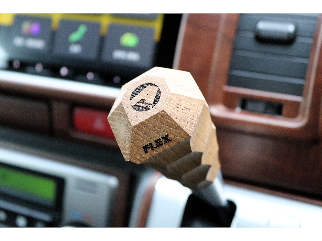 ハイエース高崎店にて展示中♪027-329-5670