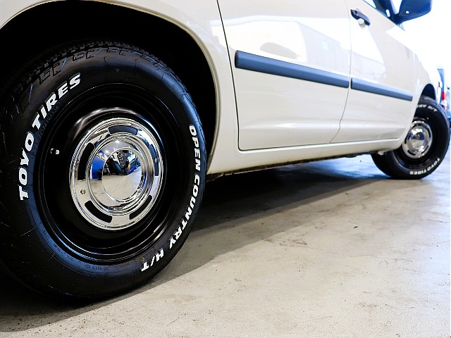 Renoca EUROBOX 純正ホワイト×角目フェイスの入庫です♪