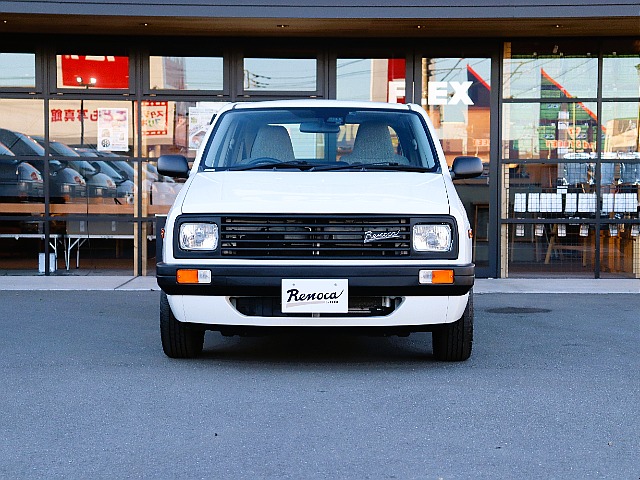 Renoca EUROBOX 純正ホワイト×角目フェイスの入庫です♪