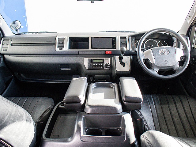 視認性良好なコックピット！BIGXパーフェクトフィット11インチナビを装着予定です！