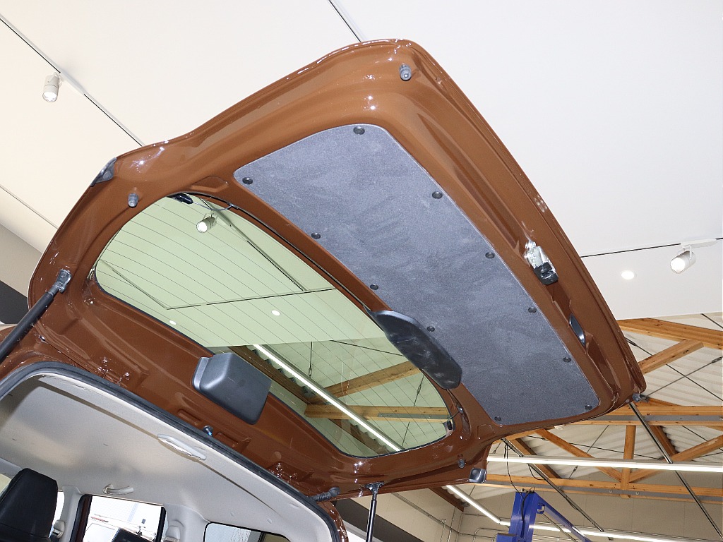 EURO BOX・アゼットブラウンペイント・新品カロッツェリアSDナビゲーション♪