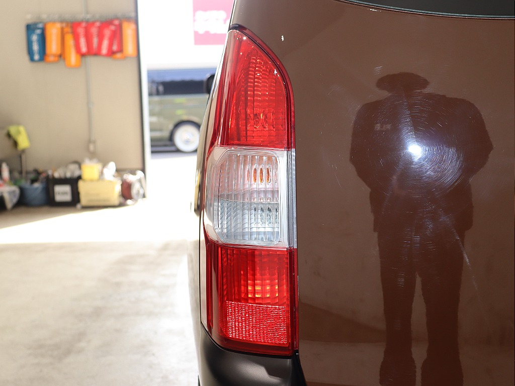 EURO BOX・アゼットブラウンペイント・新品カロッツェリアSDナビゲーション♪