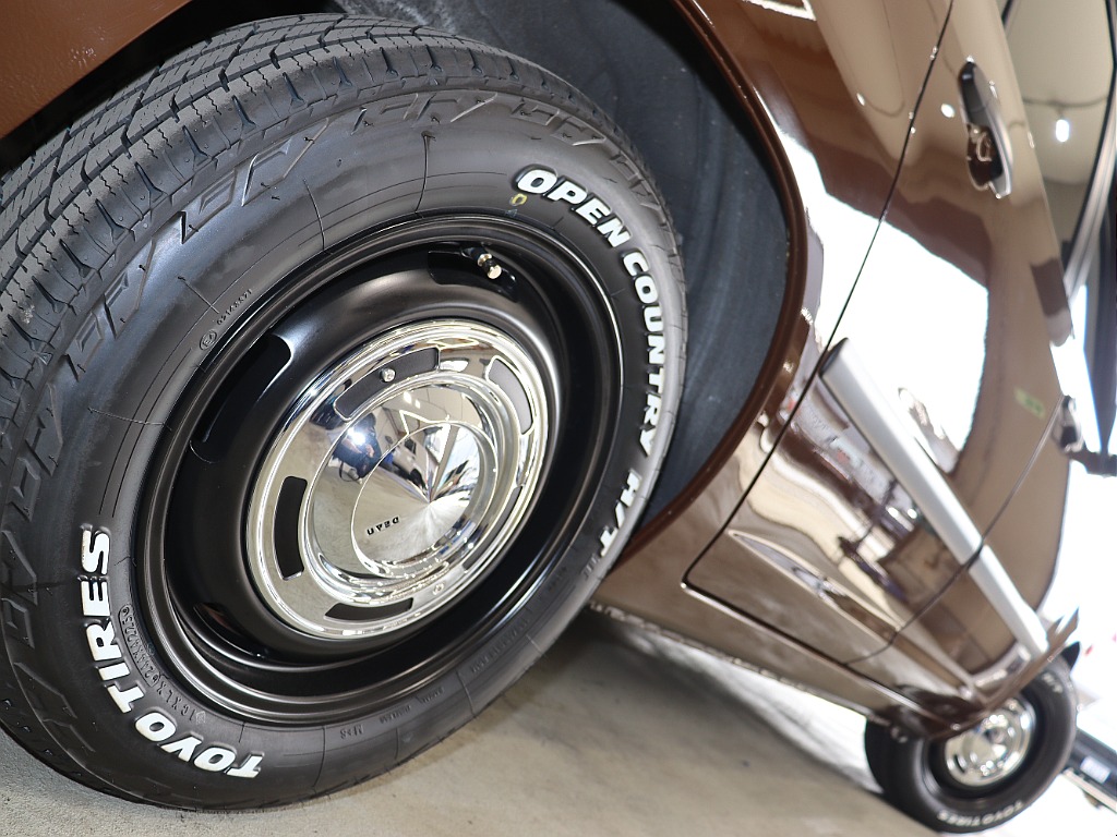 EURO BOX・アゼットブラウンペイント・新品カロッツェリアSDナビゲーション♪