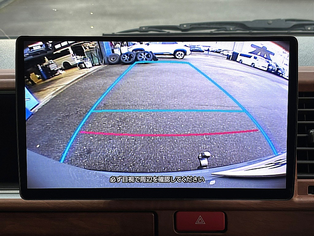 トヨタ ハイエース(6枚目)