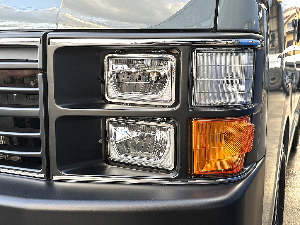 トヨタ ハイエース(10枚目)