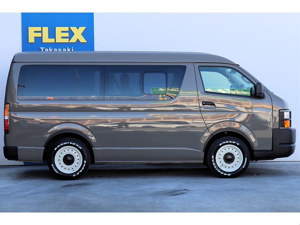 ハイエース高崎店にて展示中♪