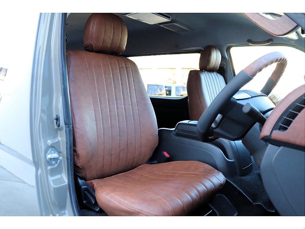 ハイエース高崎店展示中♪全国からのお問合せお待ちしております027-329-5670！