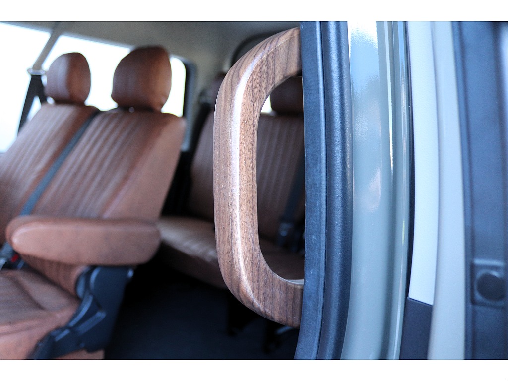 ハイエース高崎店展示中♪全国からのお問合せお待ちしております027-329-5670！