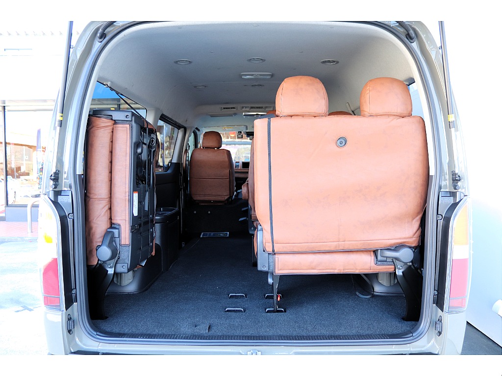 ハイエース高崎店展示中♪全国からのお問合せお待ちしております027-329-5670！