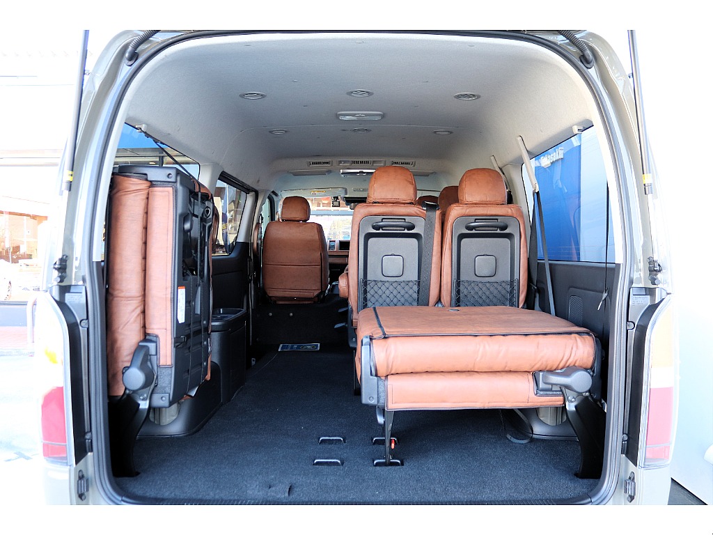 ハイエース高崎店展示中♪全国からのお問合せお待ちしております027-329-5670！