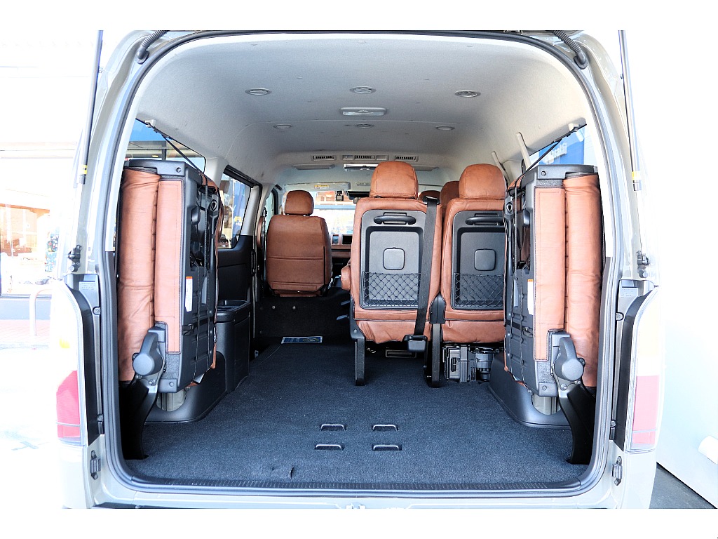 ハイエース高崎店展示中♪全国からのお問合せお待ちしております027-329-5670！