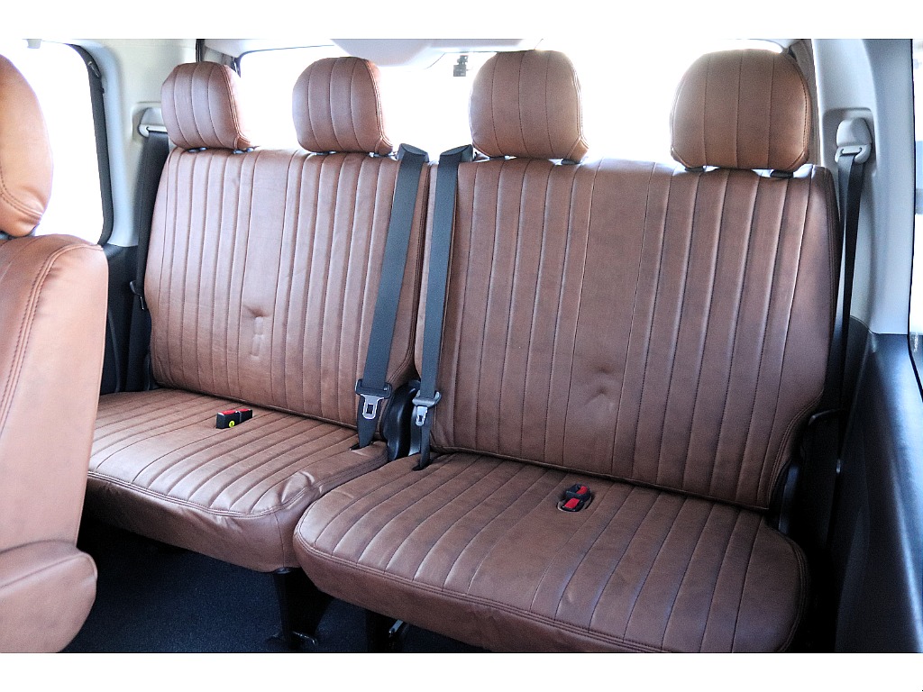 ハイエース高崎店展示中♪全国からのお問合せお待ちしております027-329-5670！