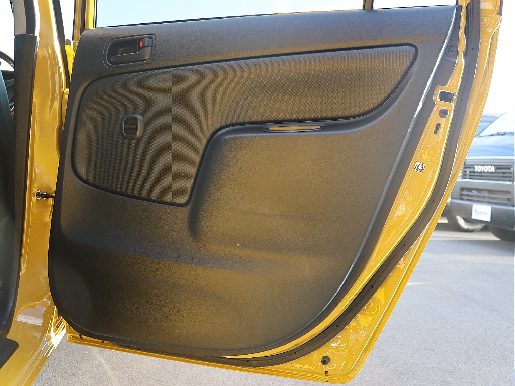 Renoca type EURO BOX ×マスタードイエロー