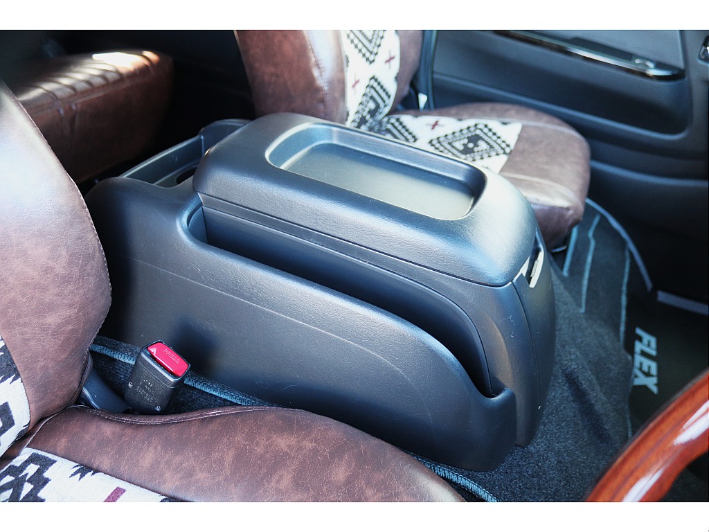 ハイエース高崎店にて展示中♪全国の皆様からのお問い合わせお待ちしております！！027-329-5670