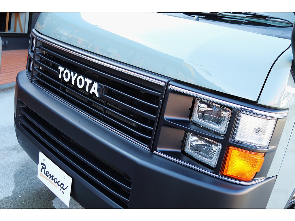 お洒落な角目４灯フェイスチェンジ♪