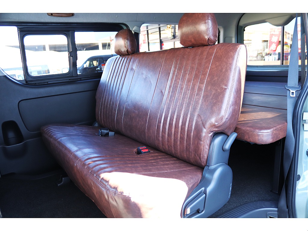 セカンドシートもしっかりとお座り頂けます！！